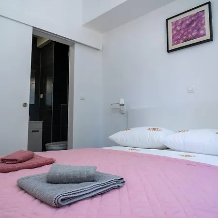 Apartment A1 With Private Pool Trogir