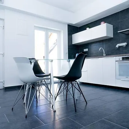 Appartement A1 With Private Pool *